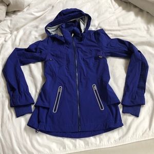 Bright blue lulu lemon rain jacket, size 2